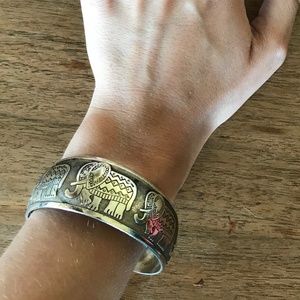 Elephant pattern silver cuff bracelet